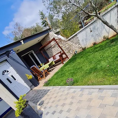 A24-house Holiday home Medulin