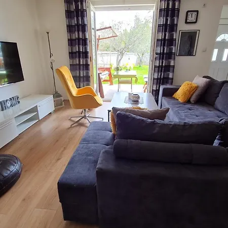 A24-house Holiday home Medulin